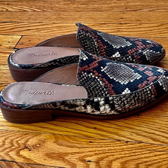 Madewell Women’s The Frances Loafer Mule - Snake Embossed Leather - like new! - Picture 3 of 4